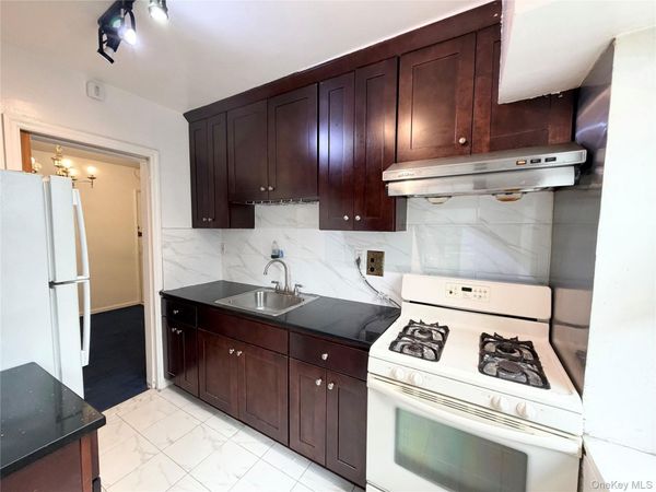 32-43 90th , Unit 306, East Elmhurst, NY 11369