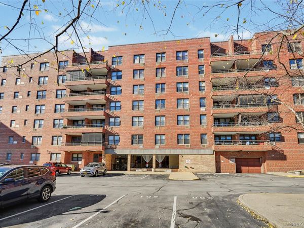 60 Barker , Unit 323, Mount Kisco, NY 10549