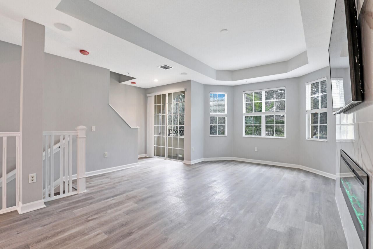 2425 San Pietro Circle, Palm Beach Gardens, FL 33410 Photo