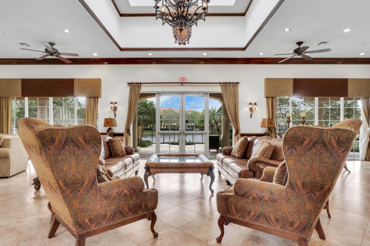 2425 San Pietro Circle, Palm Beach Gardens, FL 33410 Photo