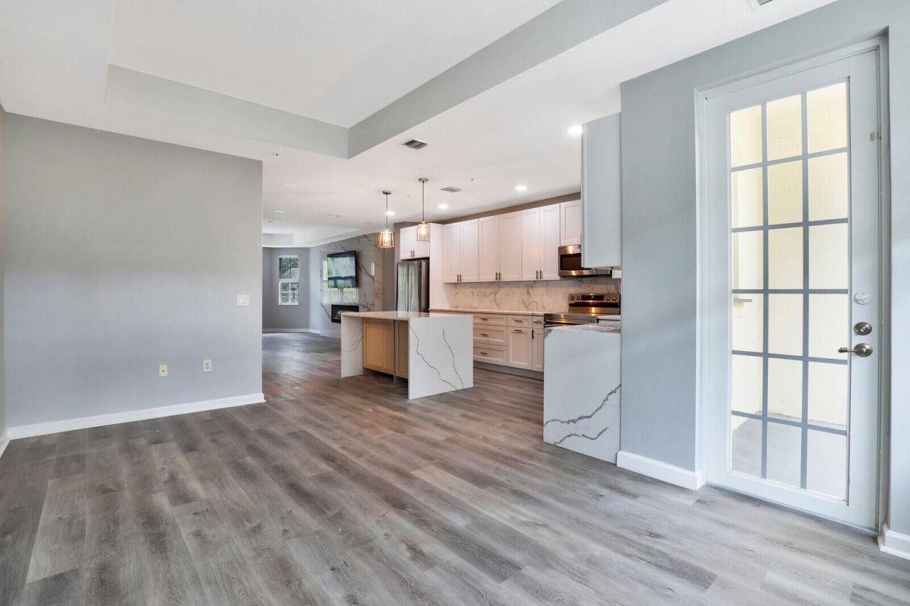 2425 San Pietro Circle, Palm Beach Gardens, FL 33410 Photo