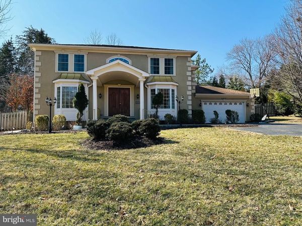 6413 DIVINE STREET , MCLEAN, VA 22101