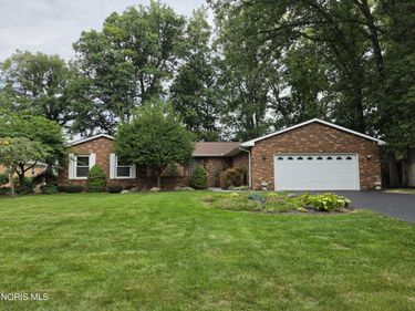 1118 Ironwood Drive, Findlay, OH 45840