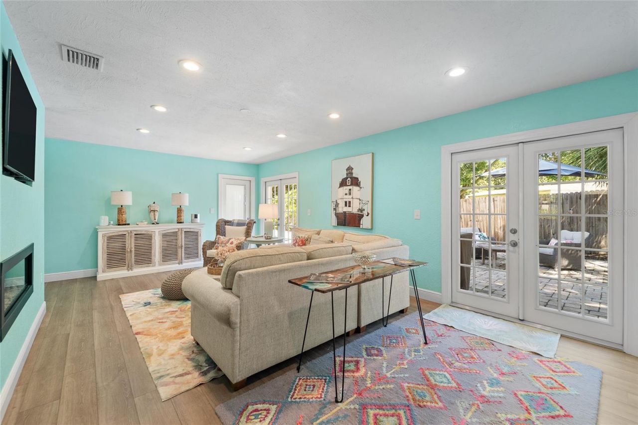 771 Indian Beach Circle, Sarasota, FL 34234 Photo