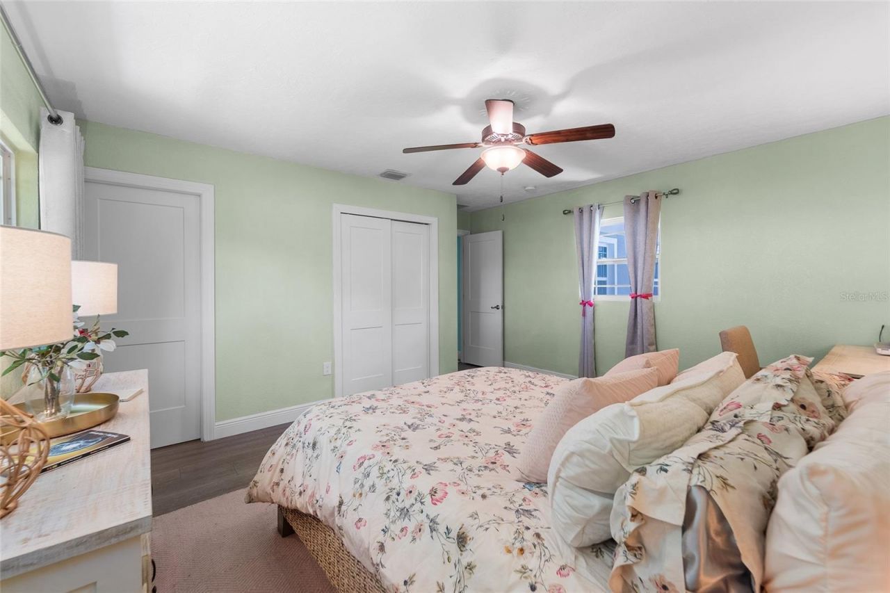 771 Indian Beach Circle, Sarasota, FL 34234 Photo