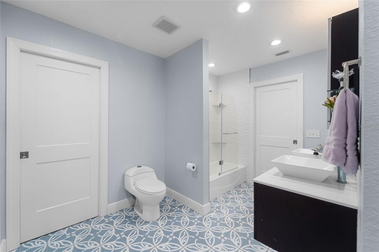 771 Indian Beach Circle, Sarasota, FL 34234 Photo
