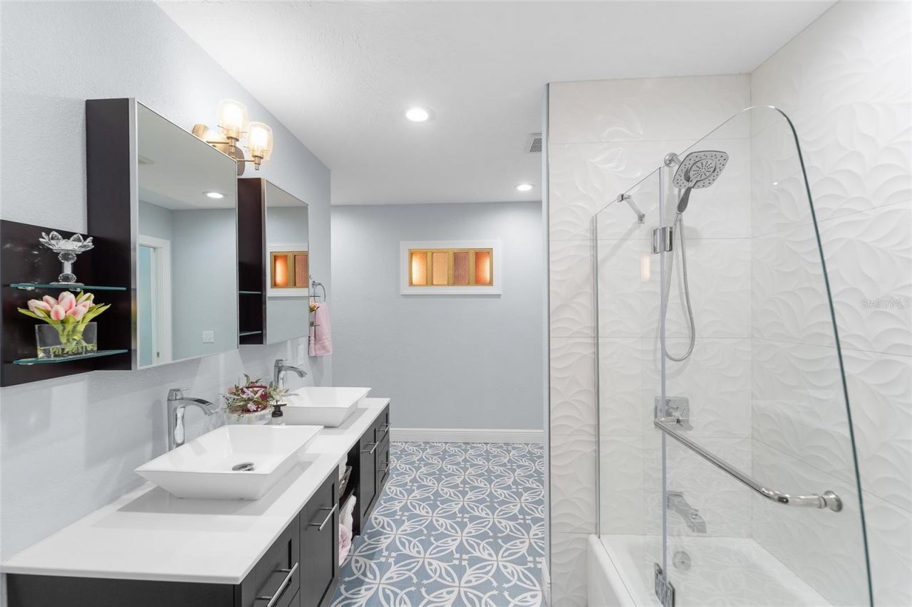 771 Indian Beach Circle, Sarasota, FL 34234 Photo