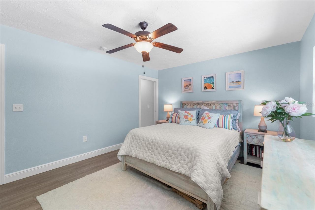 771 Indian Beach Circle, Sarasota, FL 34234 Photo