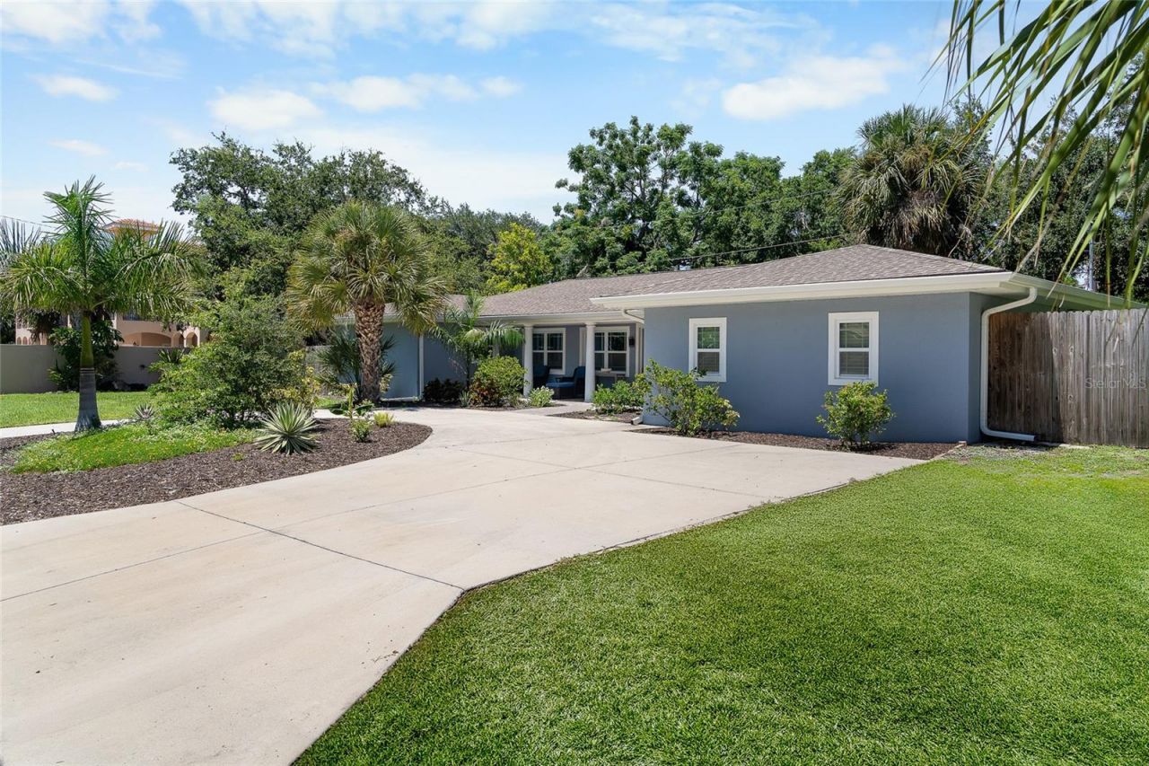 771 Indian Beach Circle, Sarasota, FL 34234 Photo