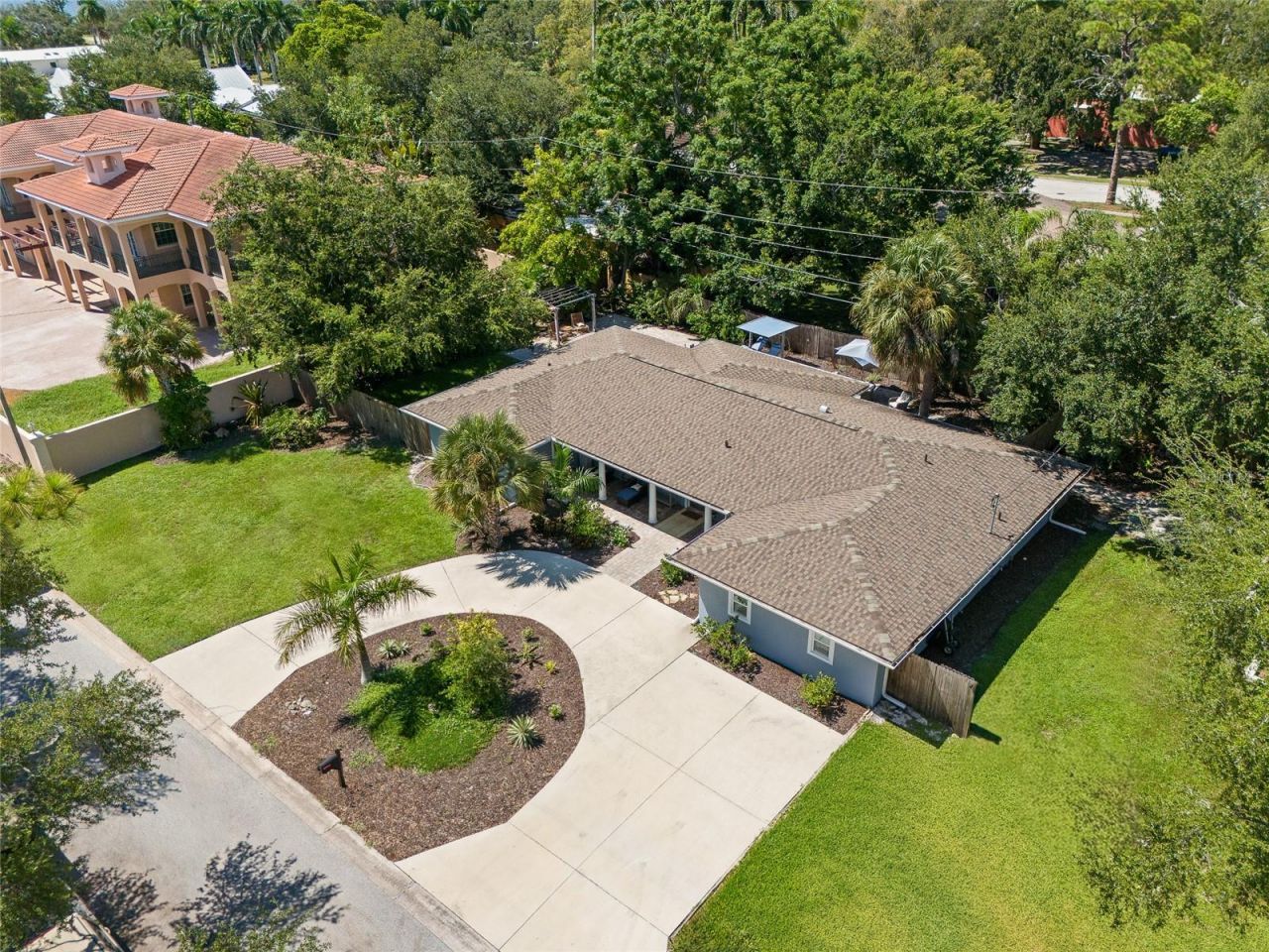 771 Indian Beach Circle, Sarasota, FL 34234 Photo