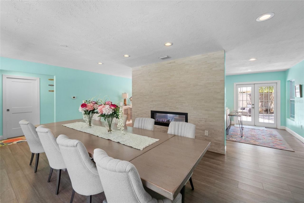 771 Indian Beach Circle, Sarasota, FL 34234 Photo