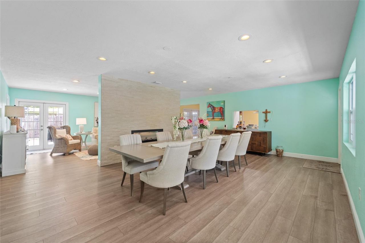 771 Indian Beach Circle, Sarasota, FL 34234 Photo