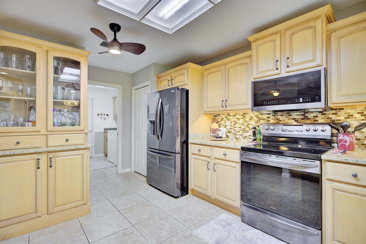 3425 E Saint Andrews Drive , Avon Park, FL 33825 Photo