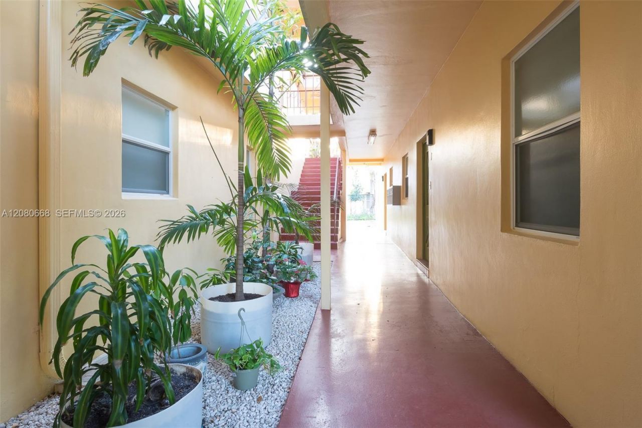 8900 NW 38th Dr , Unit 7, Coral Springs, FL 33065 Photo