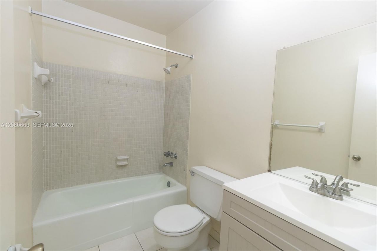 8900 NW 38th Dr , Unit 7, Coral Springs, FL 33065 Photo