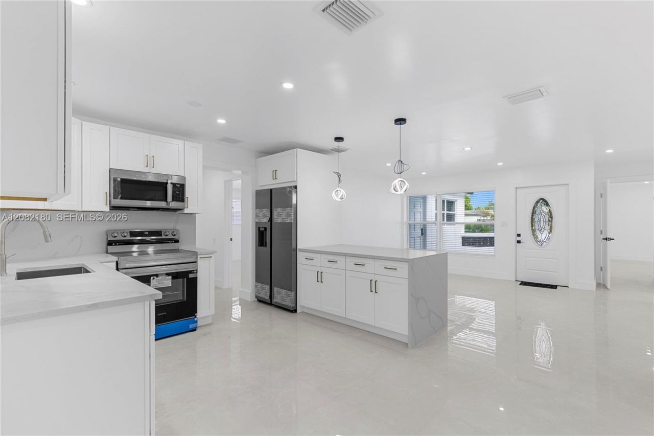 7320 Shalimar St , Miramar, FL 33023 Photo