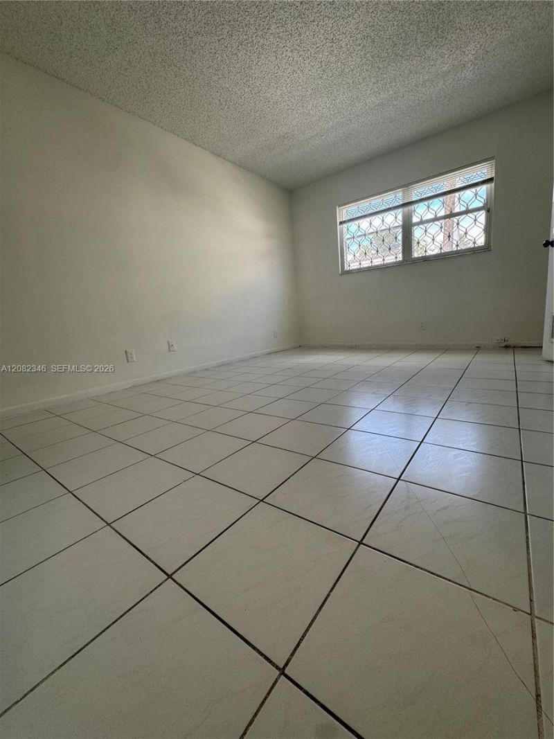 321 SW 1st Ct, Unit K-4, Pompano Beach, FL 33060 Photo