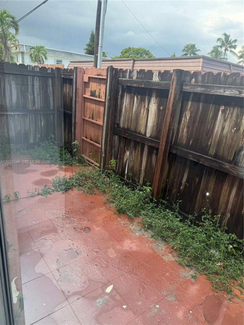 321 SW 1st Ct, Unit K-4, Pompano Beach, FL 33060 Photo