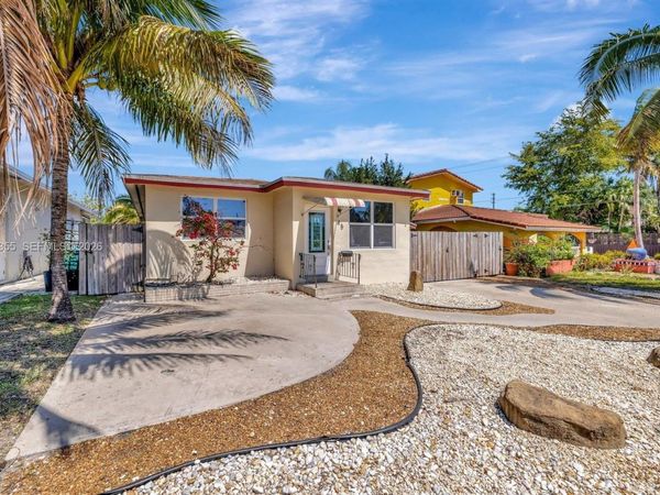 45 SE 14th St , Unit 1, Dania Beach, FL 33004