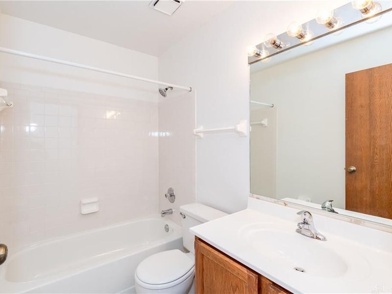 696 Hidden Valley Court, Fairborn, OH 45324 Photo 35