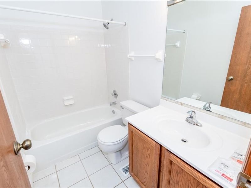 696 Hidden Valley Court, Fairborn, OH 45324 Photo 36