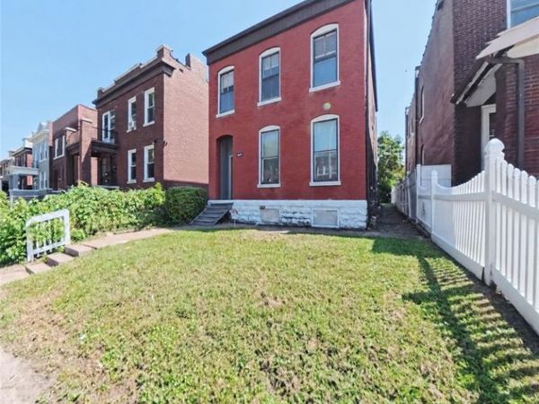 6730 Vermont Avenue , St Louis, MO 63111