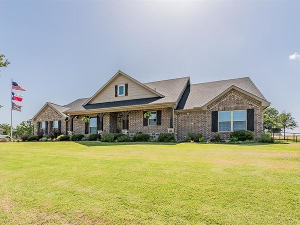 1268 County Road 4797 , Springtown, TX 76082