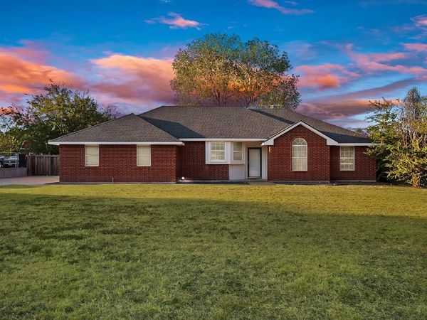 317 Anita Lane, Waxahachie, TX 75165