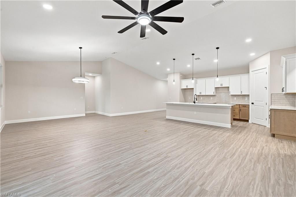 1214 Acacia Ave, Lehigh Acres, FL 33972 Photo