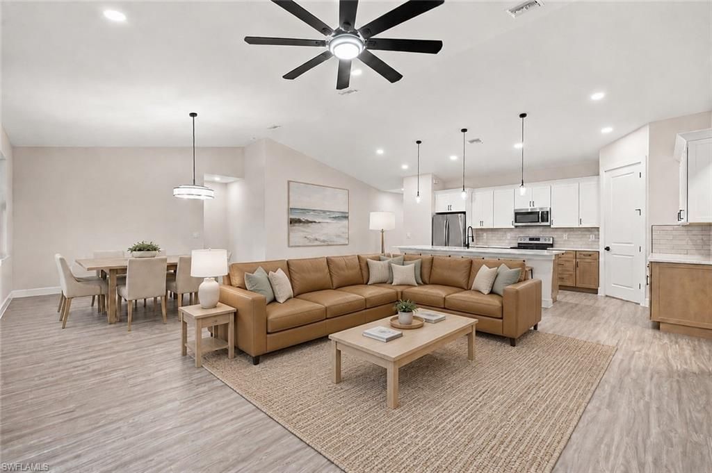 1214 Acacia Ave, Lehigh Acres, FL 33972 Photo
