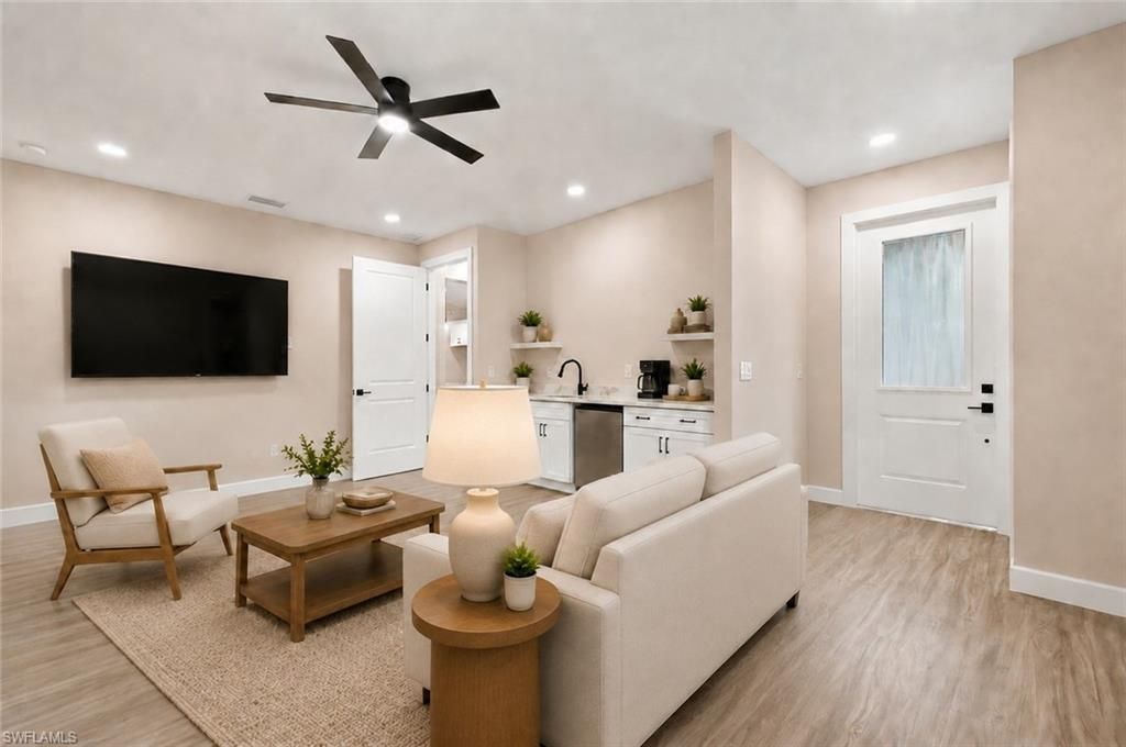 1214 Acacia Ave, Lehigh Acres, FL 33972 Photo