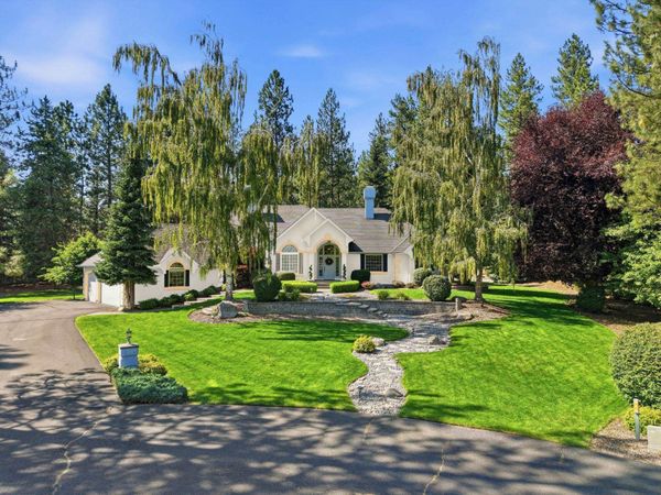 1505 E Legacy Ln, Spokane, WA 99208