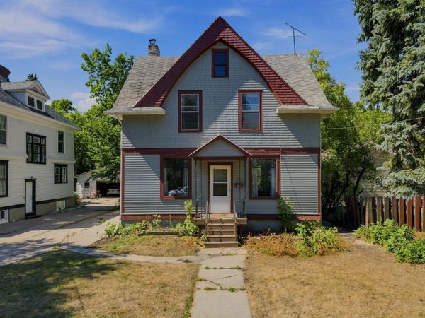1028 7th Street N, Fargo, ND 58102
