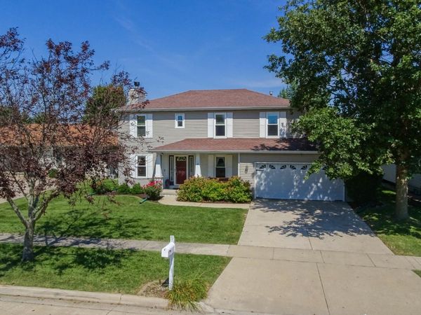 4 Lexis Court , Bloomington, IL 61704