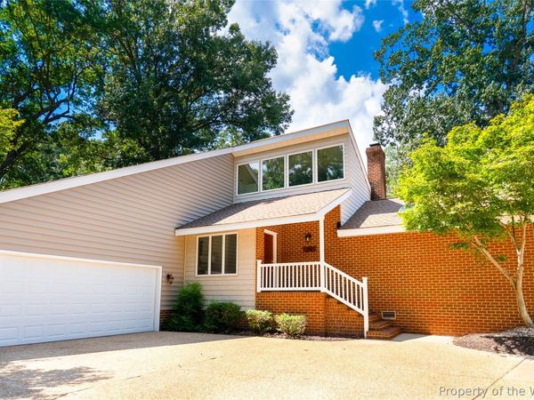 16 Wainwright Drive , Poquoson, VA 23662
