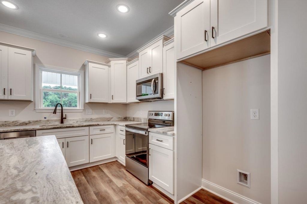 835 Rabon Rd.  Photo 4