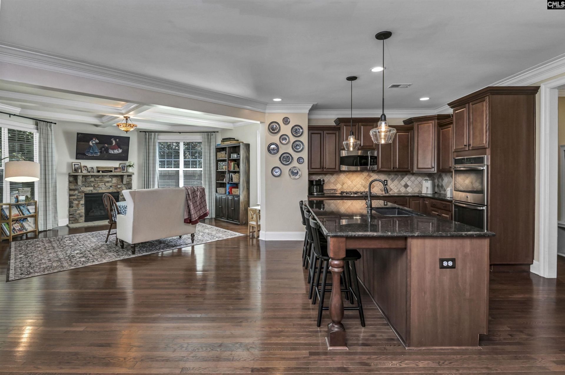 1200 University Parkway Photo 22