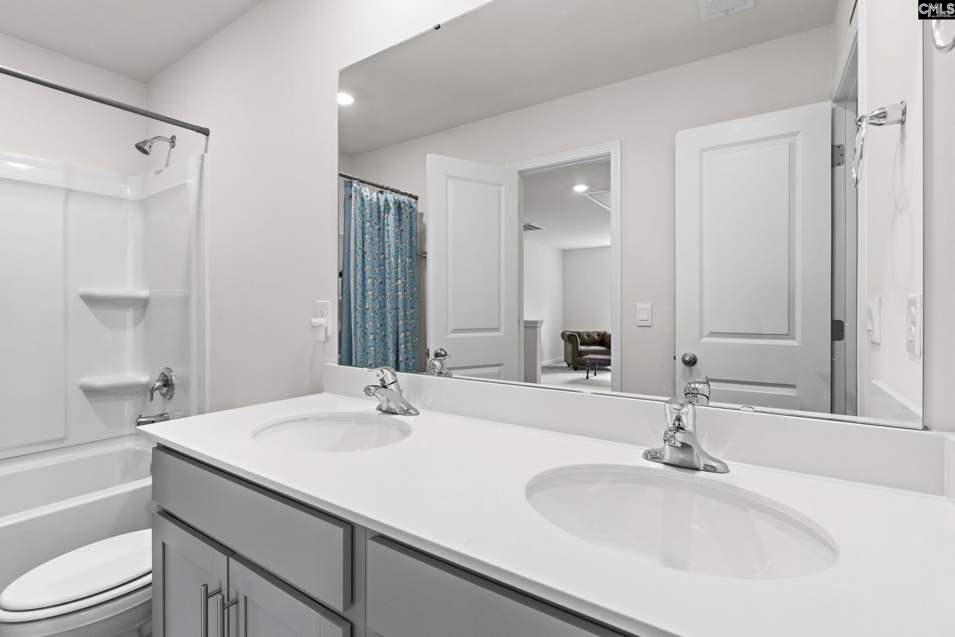 258 Carrington Drive Photo 33