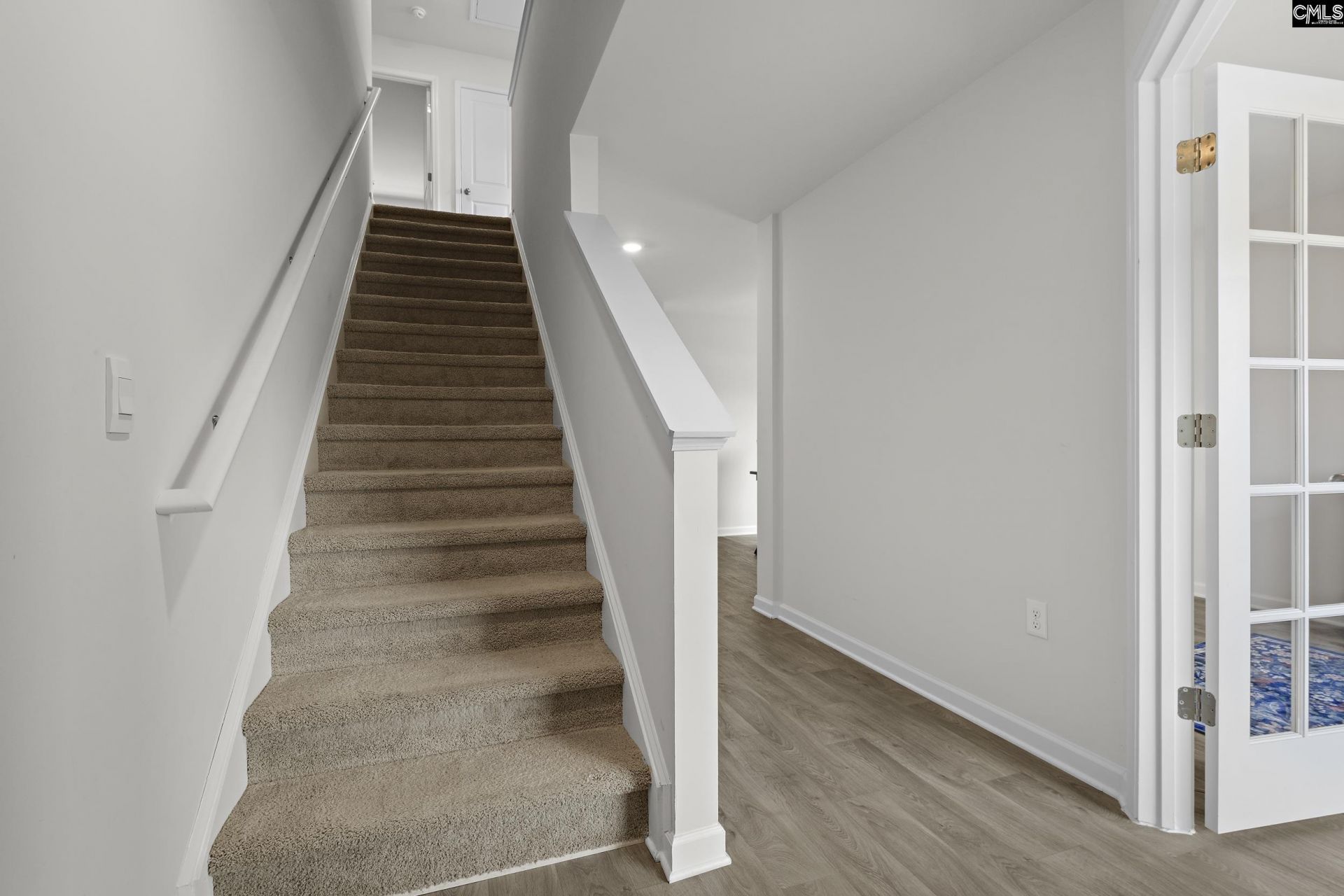 258 Carrington Drive Photo 4