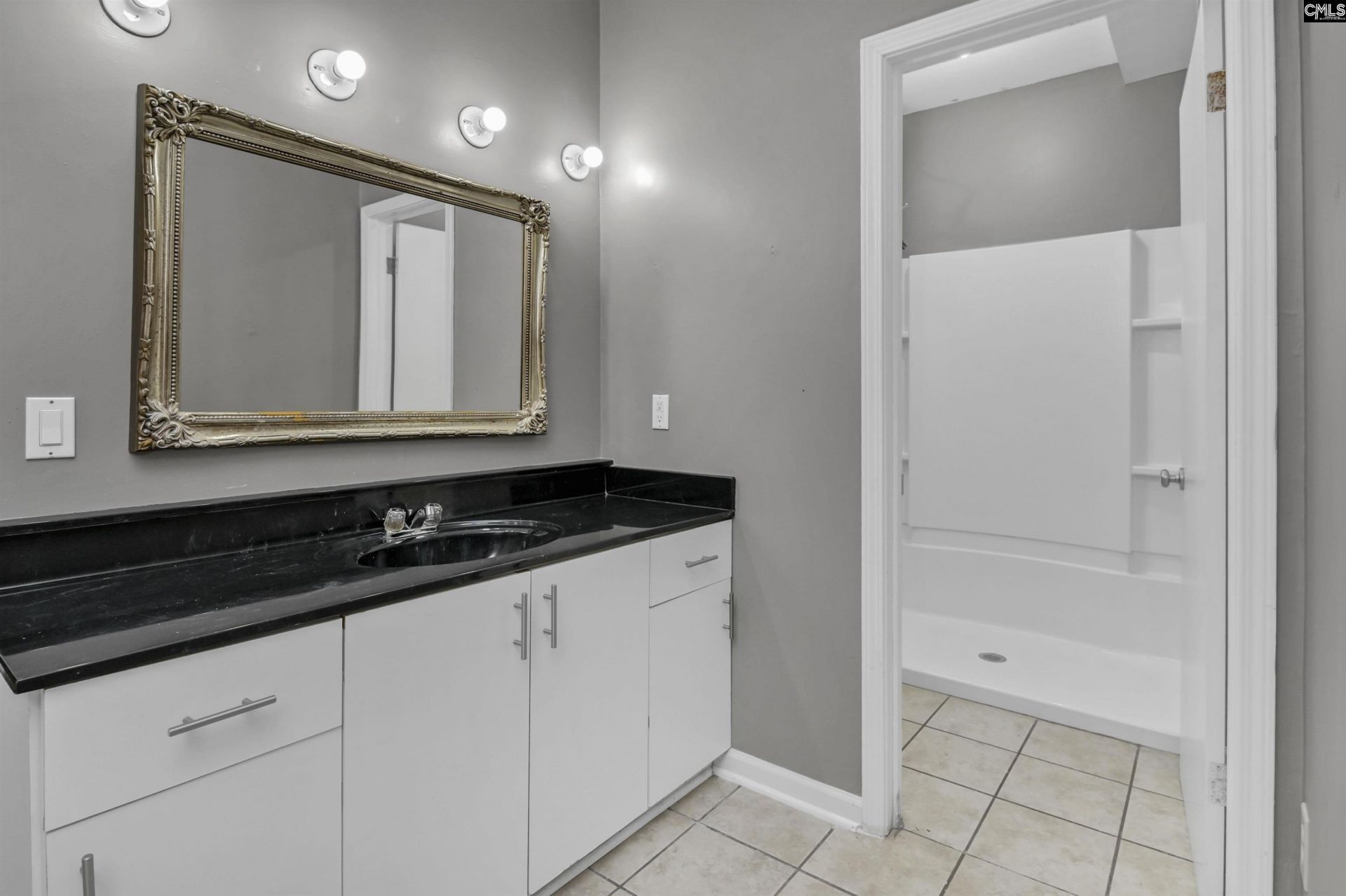 611 Clearview Court Photo 28