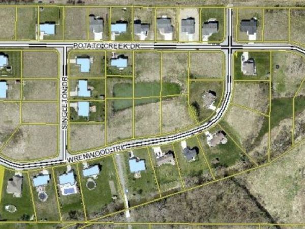 801 Red Robin Drive, North Liberty, IN 46554