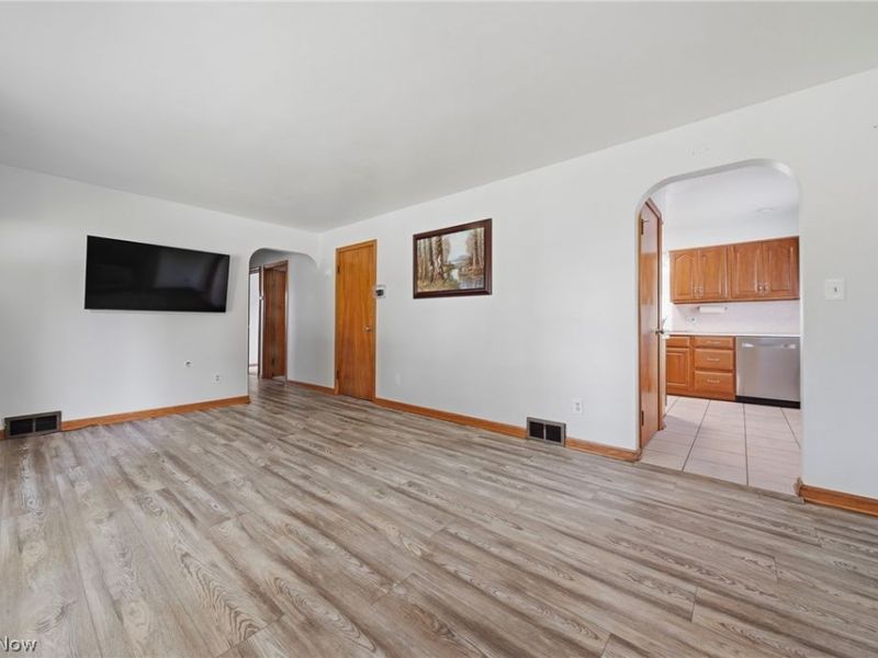 1724 Spring Valley Avenue NW, Canton, OH 44708 Photo 5