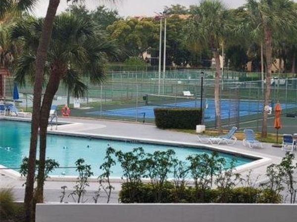3801 ENVIRON Boulevard, Unit 214, Lauderhill, FL 33319