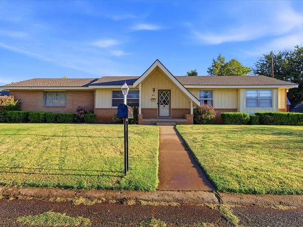813 Standifer Road, Elk City, OK 73644
