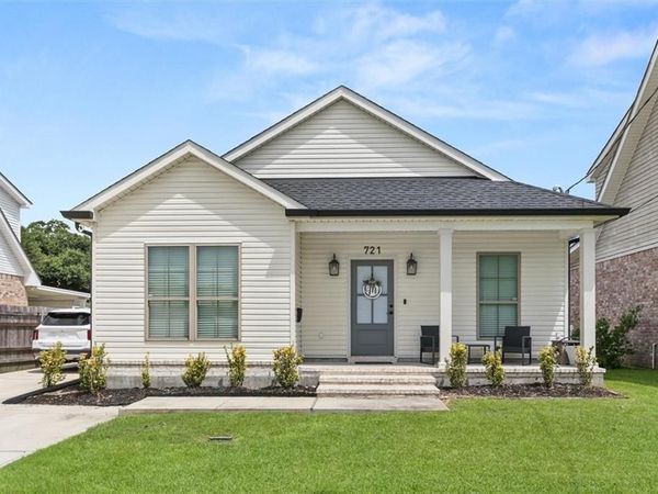 721 BARATARIA Boulevard , Marrero, LA 70072