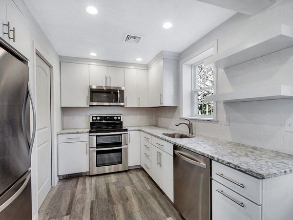 969 Chestnut Street, Unit B, Newton, MA 02464