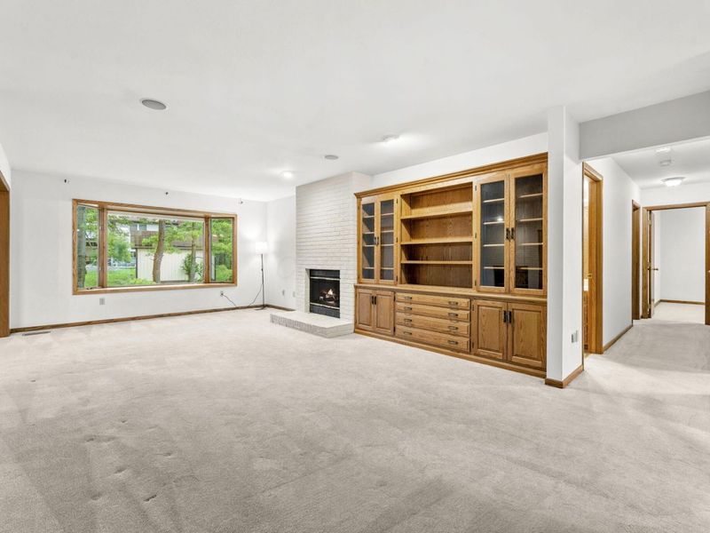 476 Woodview Road, Westerville, OH 43081 Photo 4