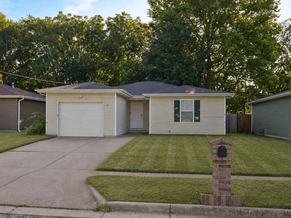 322 N Westport Avenue , Springfield, MO 65802