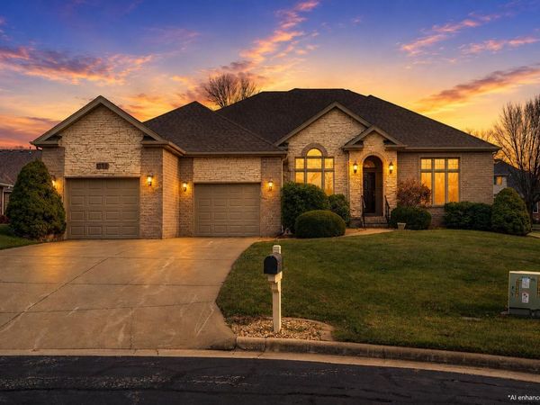 1150 N Yarberry Court , Springfield, MO 65802