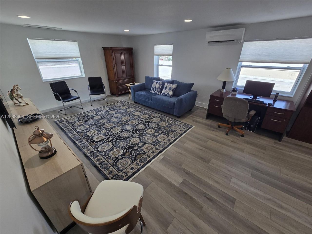 1583 E Oakland Park Blvd , Oakland Park, FL 33334 Photo
